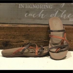 Chacos women strappy leather sandals brown tan 8